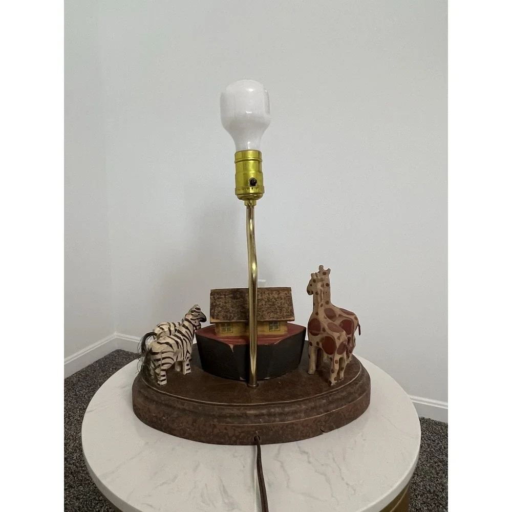 Hand Carved Wood Folk Art Vintage Lamp Noah's Arc Animals Boat Nursery Bible‎